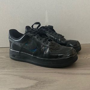 HOLOGRAPHIC AIR FORCE 1s WOMENS 8